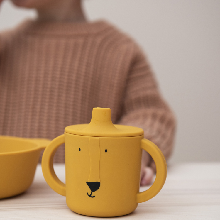 Tasse d'apprentissage en silicone Mr. Lion (Trixie) - Image 2