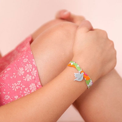 Bracelet enfant Liberty avec colombe personnalisable (argent 925°) (Merci Maman) - Image 2